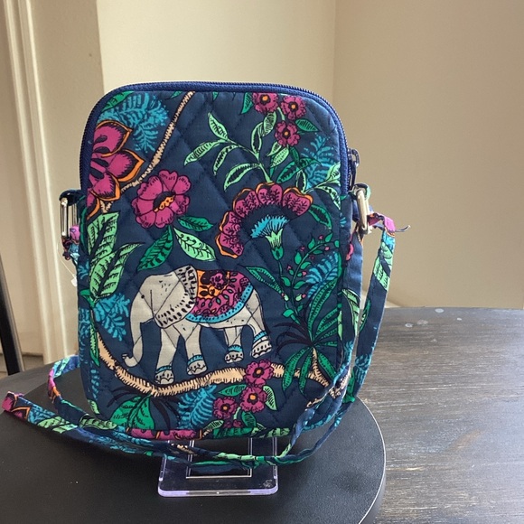 Vera Bradley NWT Blue Floral Elephant Crossbody Bag - Picture 1 of 6